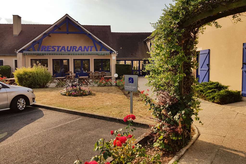 Comfort Hotel Etampes Bagian luar foto